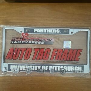 New In Plastic, Pitt Panthers Metal Auto Tag Frame